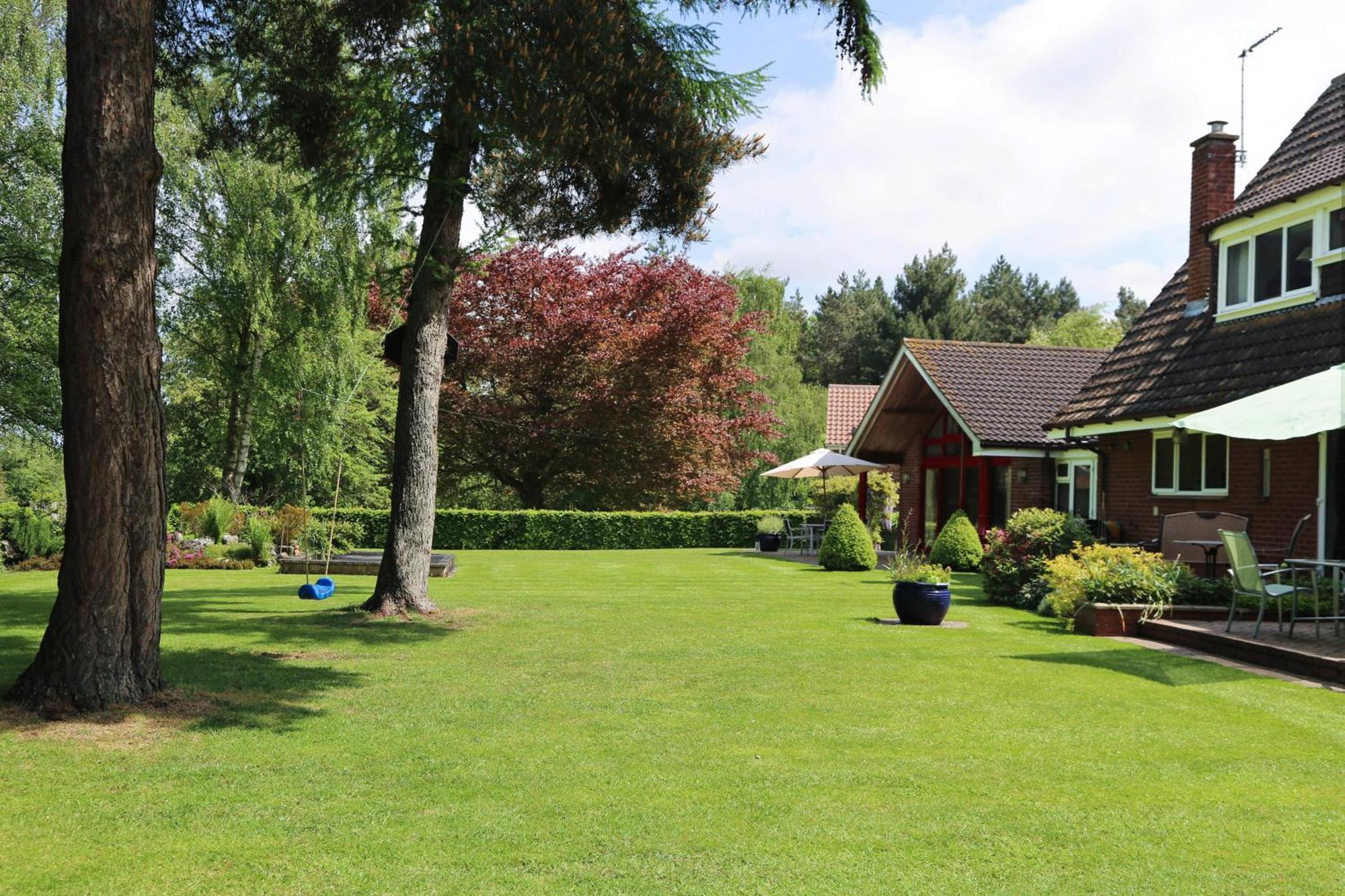 Surlingham Lodge Garden Cottage In Rspb Village Near NWI Eksteriør bilde